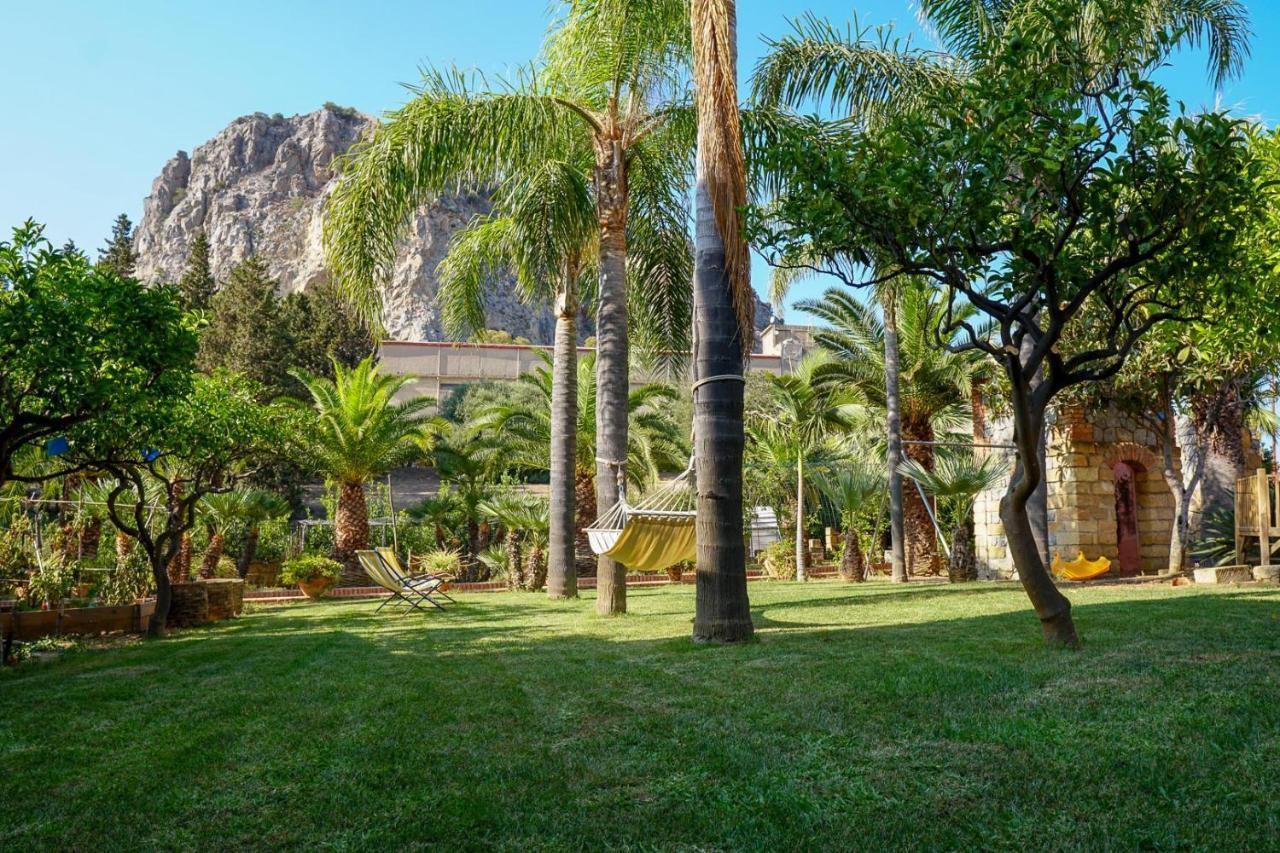Villa Caterina - Solemar Sicilia เชฟาลู ภายนอก รูปภาพ