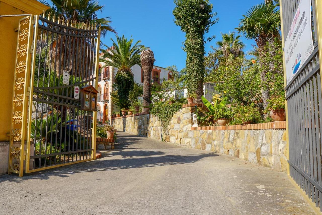 Villa Caterina - Solemar Sicilia เชฟาลู ภายนอก รูปภาพ