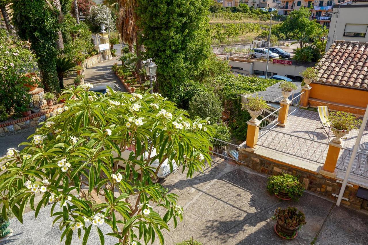 Villa Caterina - Solemar Sicilia เชฟาลู ภายนอก รูปภาพ