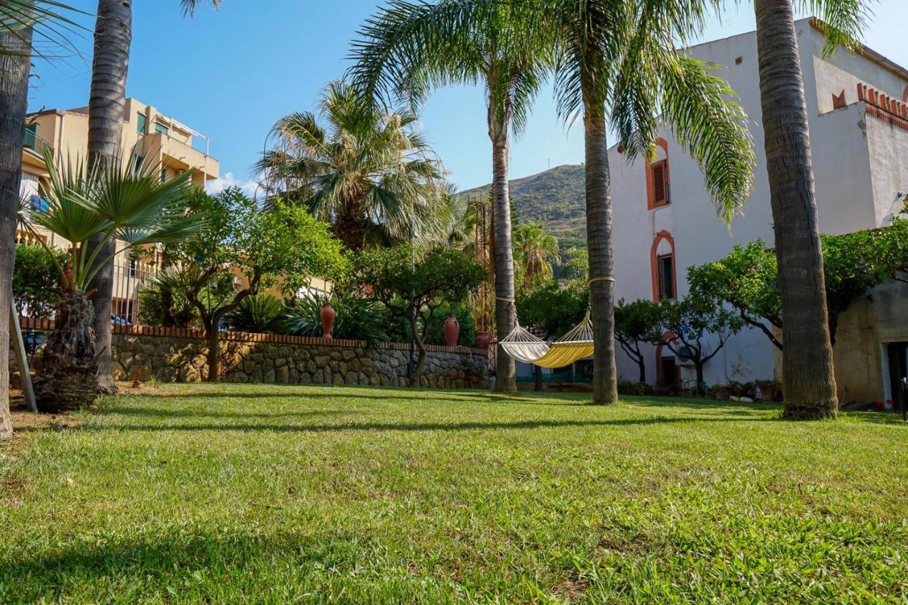 Villa Caterina - Solemar Sicilia เชฟาลู ภายนอก รูปภาพ